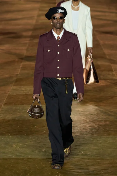 Look 57